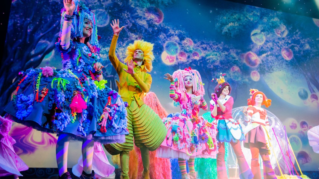 новогоднее шоу «История игрушек», фото