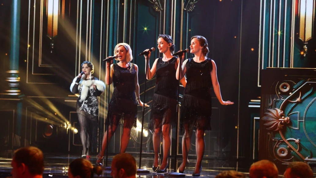 ДВЕ ЗВЕЗДЫ. СЕМЕЙНЫЙ ПОДРЯД, фото