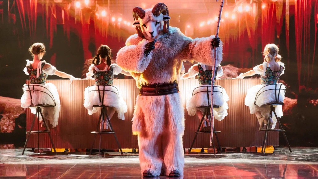 Маска, НТВ, выпуск 8.02, фото