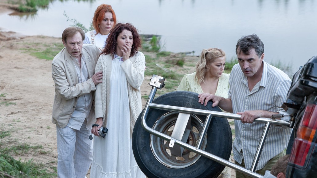 Сериал «Здесь все свои», фото