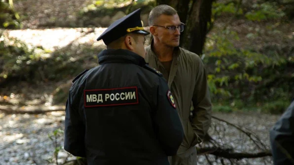 сериал, у самого моря, спин-офф, тайны следствия, смотреть, онлайн, бесплатно, россия 1, колонкова, ольга павловец, петр рыков, 4, серии, описание, содержание
