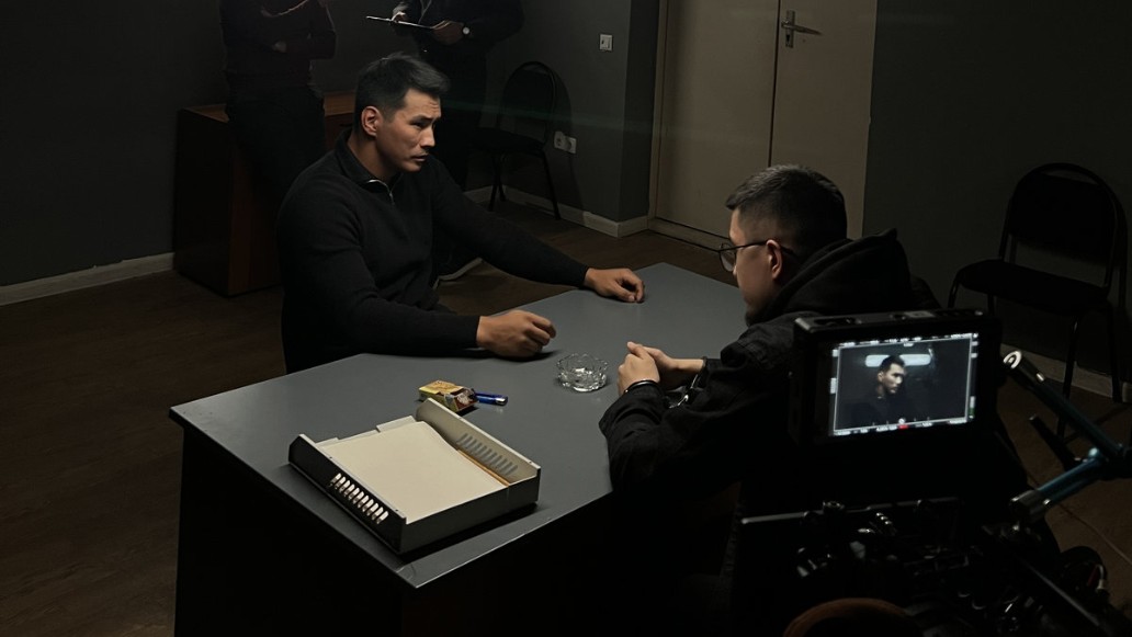 сериал Мошенниеи, фото