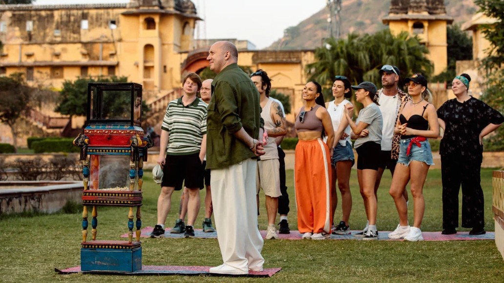 шоу «Тайный миллионер», фото