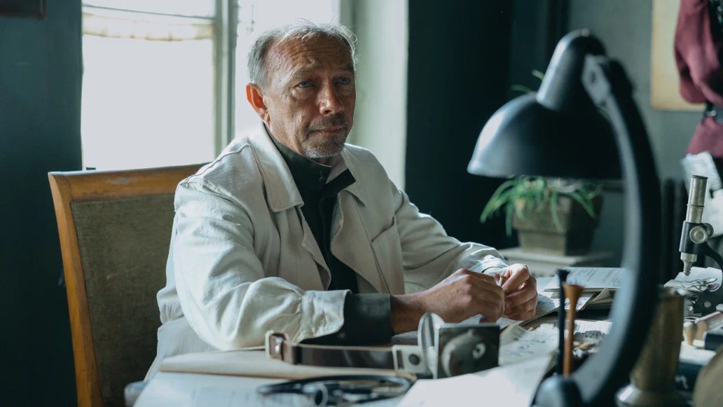 фильм Август, фото