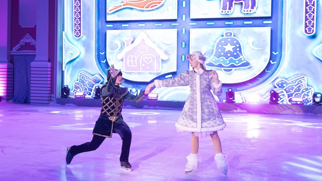 Сказка «Снегурочка», каток, Санкт-Петербург, Конюшенная площадь, фото