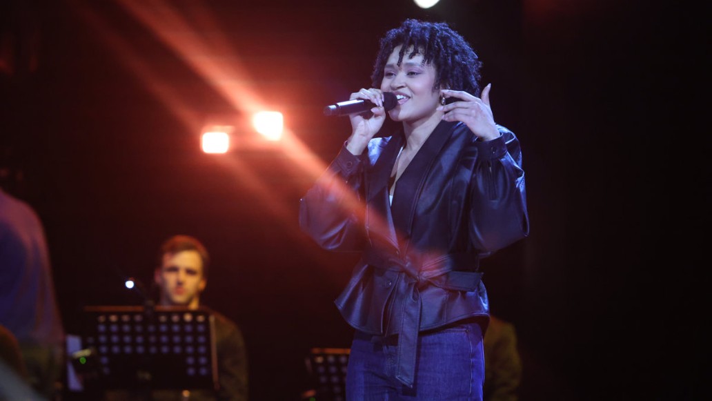 Голос, фото