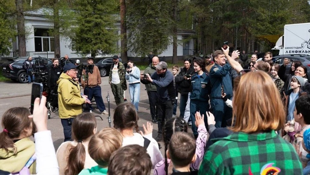 ПЯТЬ МИНУТ ТИШИНЫ