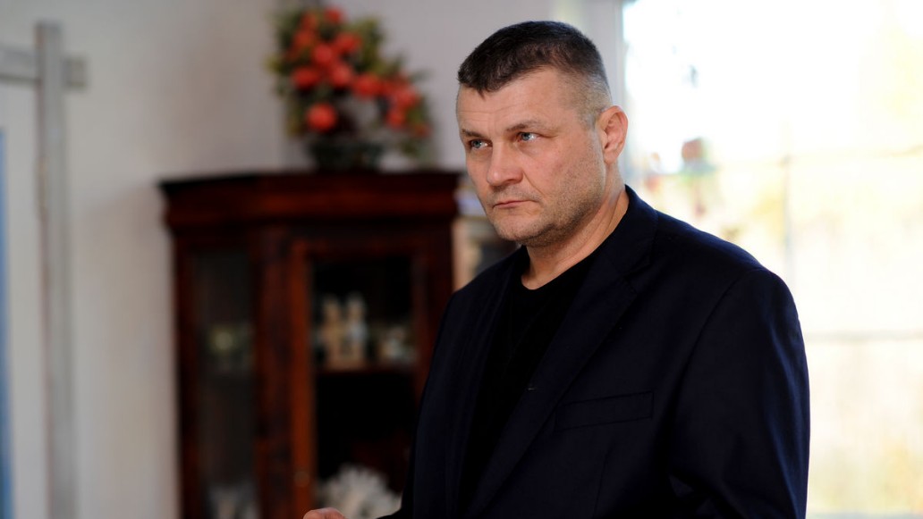 сериал «Темная лошадка»
