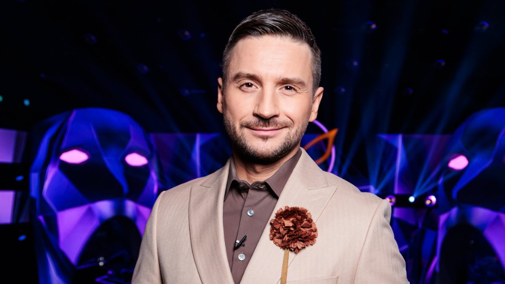 Маска, фото