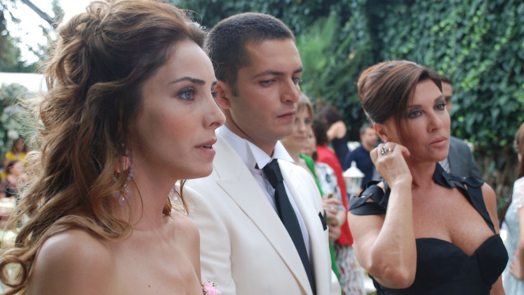 турецкий сериал «Запретная любовь»