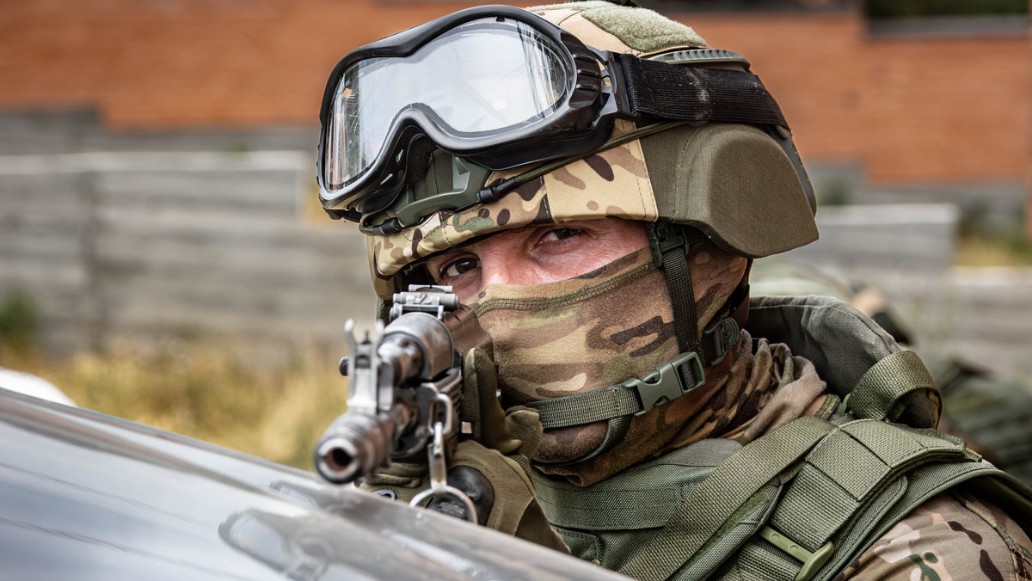 сериал Спецы, фото