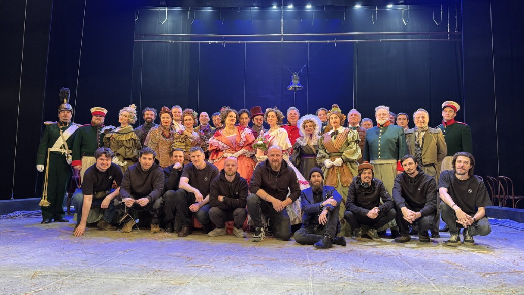 Спектакль «Ревизор», «Золотой фонд», фото