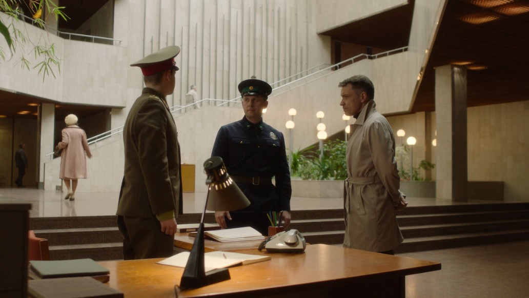 сериал «Разящий луч», фото