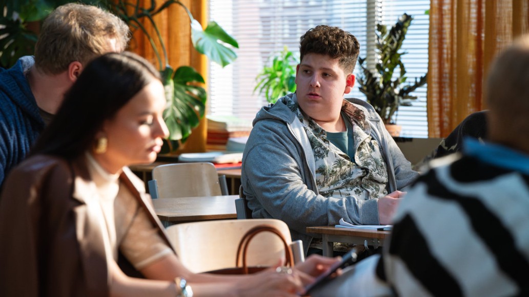 Григорий Дудник, сериал «Вечерняя школа», СТС, фото