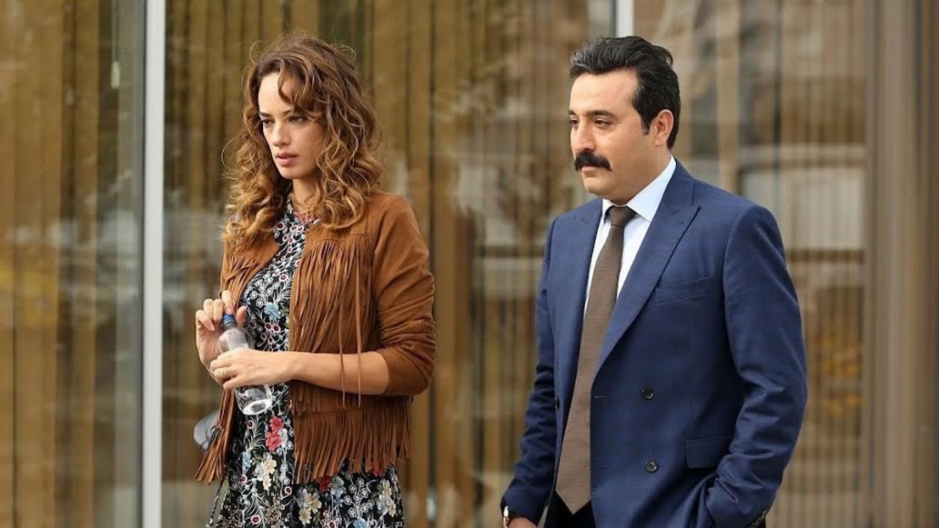 турецкий сериал «Расскажи мне, как любить»
