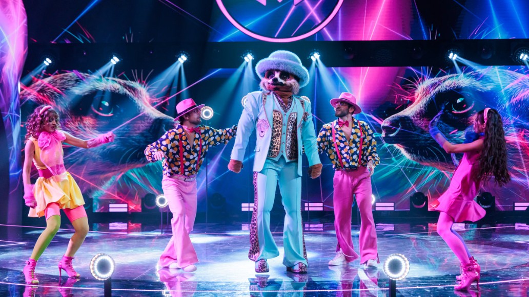 Маска, фото