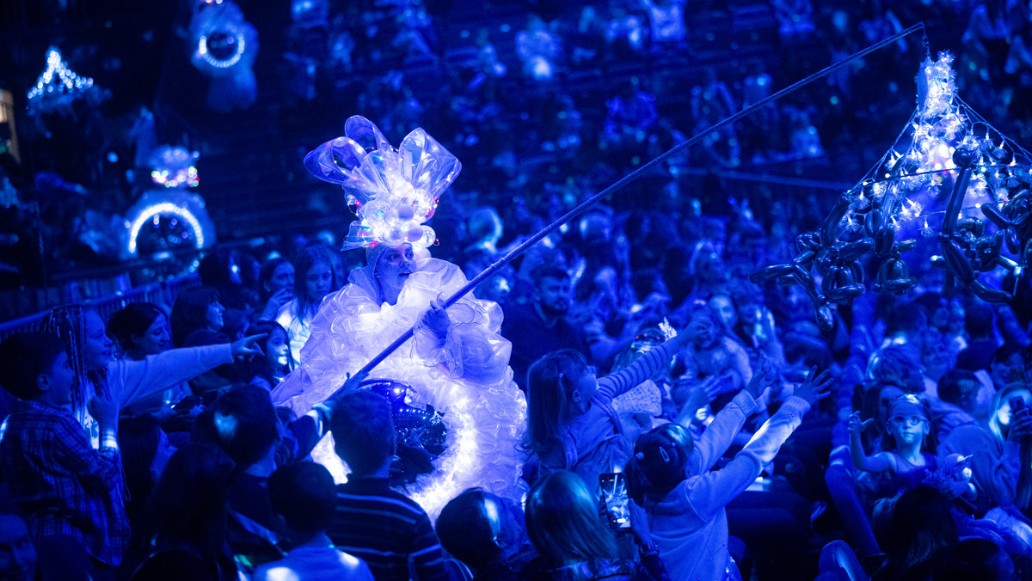 новогоднее шоу «История игрушек», фото