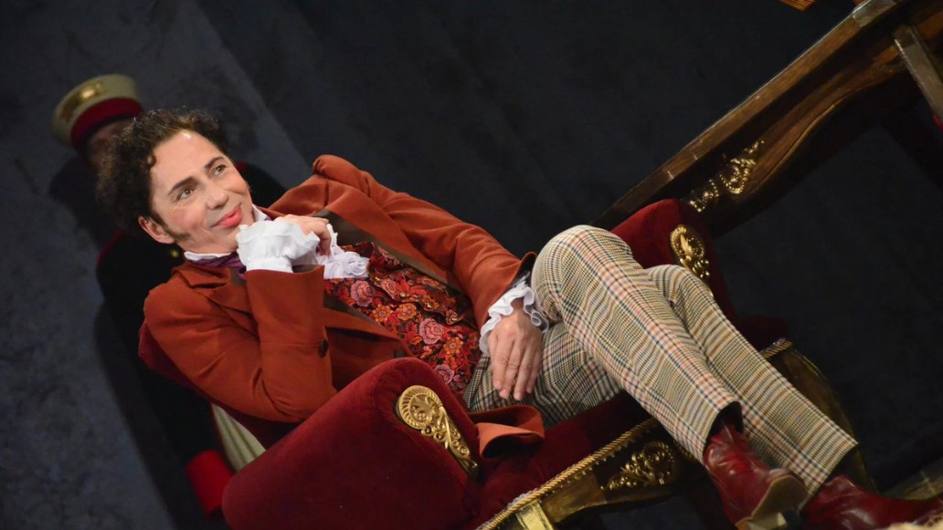 Спектакль «Ревизор», «Золотой фонд», фото