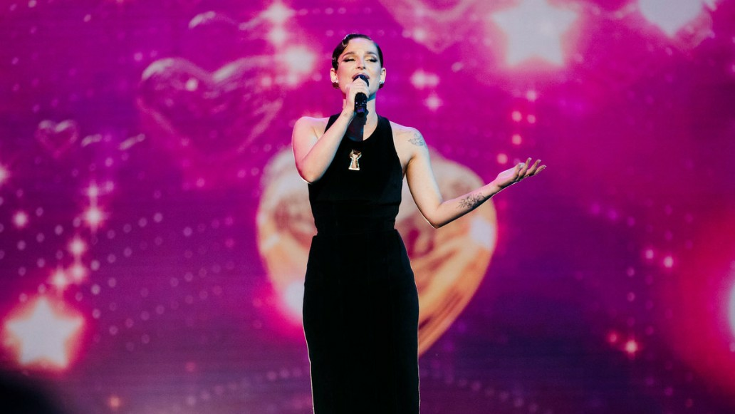 концерт «Праздник для всех влюбленных МУЗ-ТВ» из Кремлевского дворца, фото