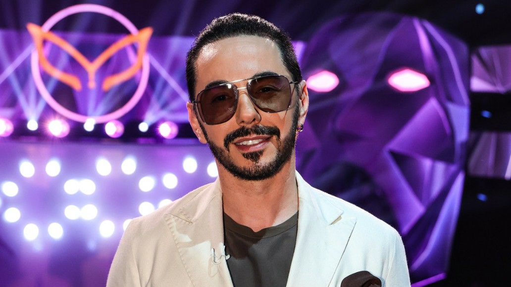 Маска, фото