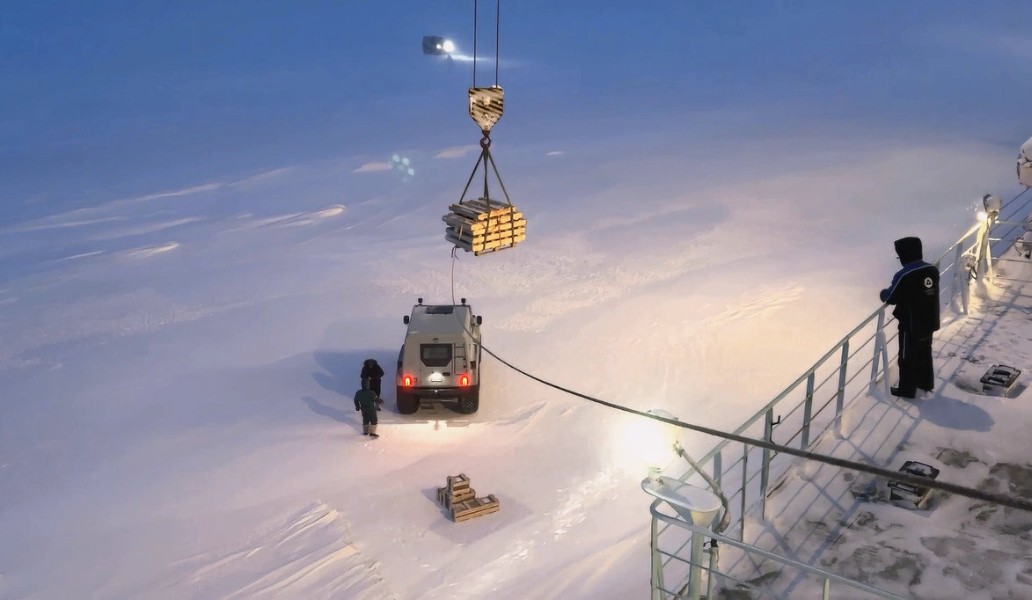 Триколор, фото