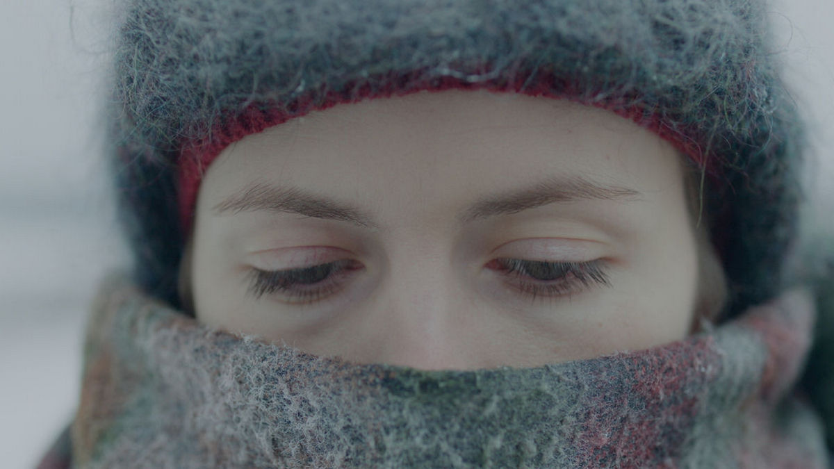 Офисный планктон, флористы, печники, почтальоны, повары: топ фильмов о трудностях профессионалов 