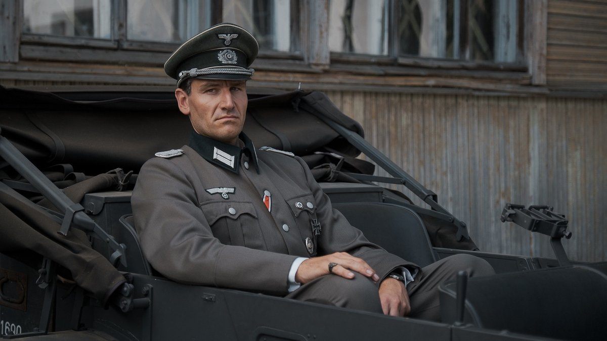 В российский прокат выходит военная драма с Сергеем Безруковым «Учености плоды»