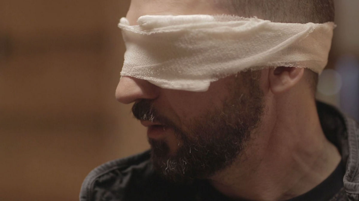 Если предаешь – предадут и тебя: боевик «Во тьме» на канале «Наше» показывает операцию по поиску генетических данных, которые хотят продать за рубеж