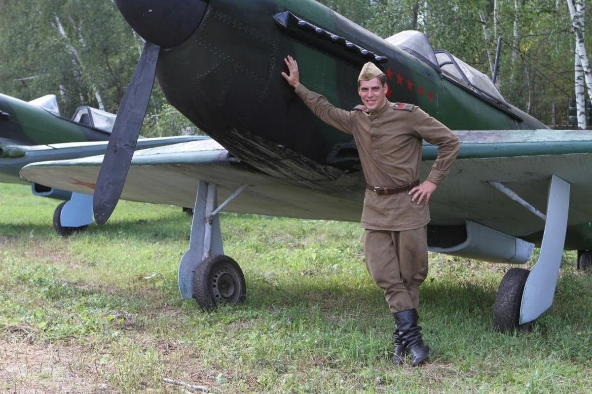 Жить, любить и воевать в воздухе: военный сериал «Истребители» на канале «Наше» рассказывает историю наших молодых летчиков на войне