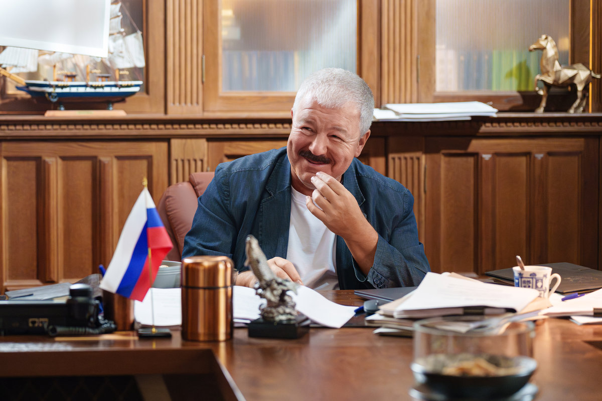 Александр Робак возглавит «Отдел резонансных дел»: стартовали съемки нового комедийного сериала для ТНТ