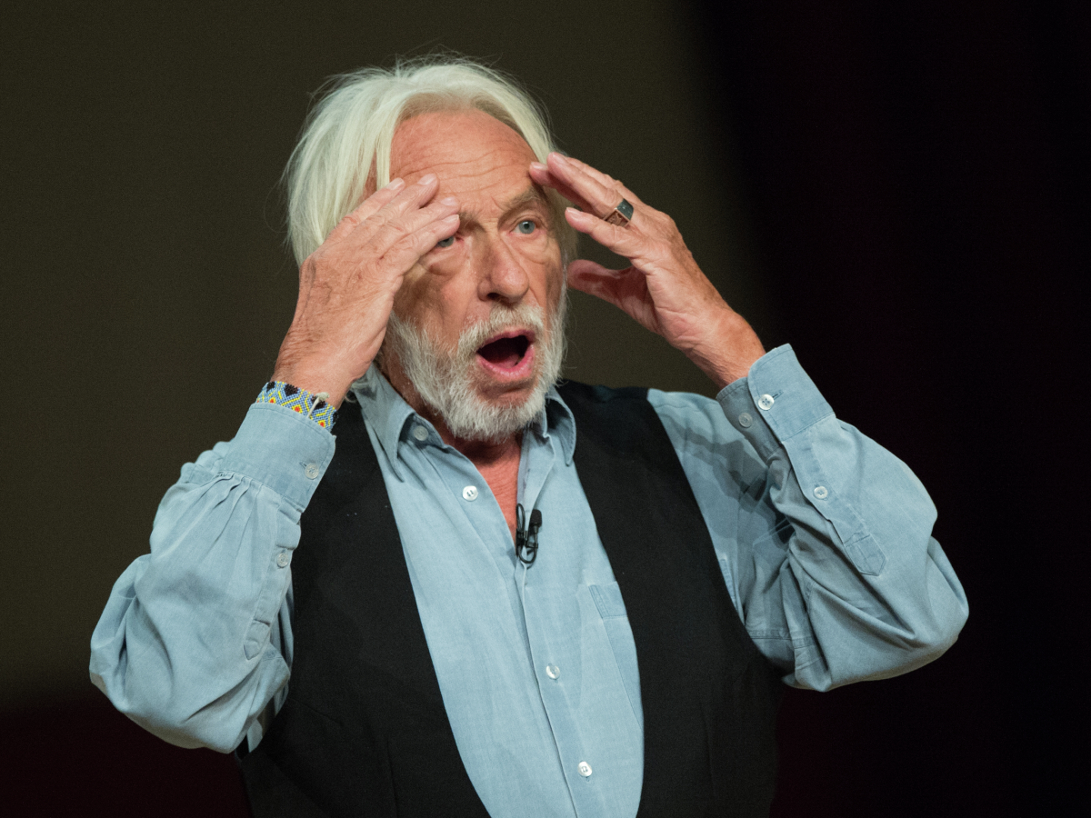 Смотрим фильмы «Игрушка», «Побег», «Альфред» и «Рассеянный» в 90-летие Пьера Ришара на канале «Комедийное»