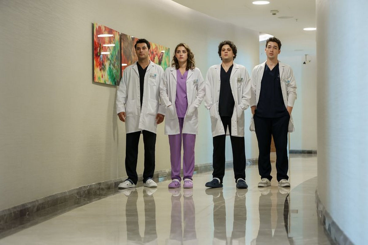 Одновременно с премьерой в Турции: где и когда в России смотреть стартующий сегодня 2-й сезон «Бахар. По имени Весна»