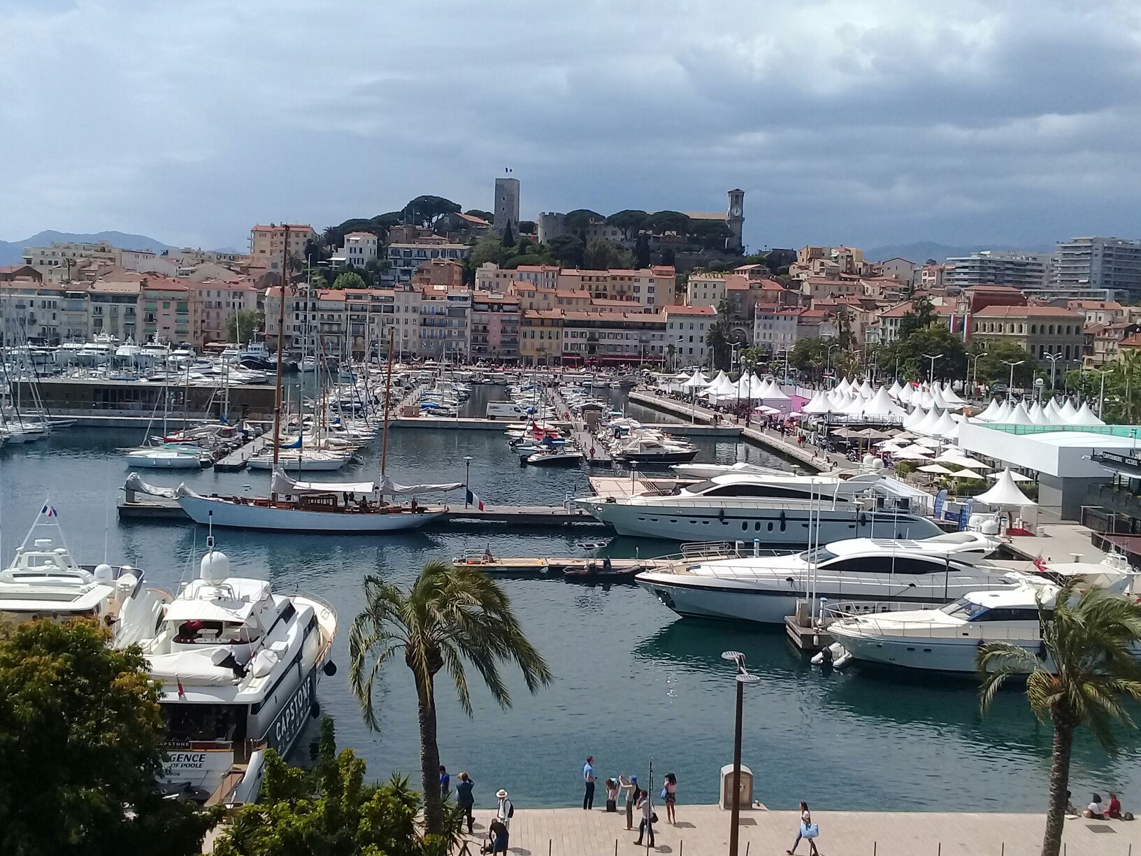 В ожидании открытия