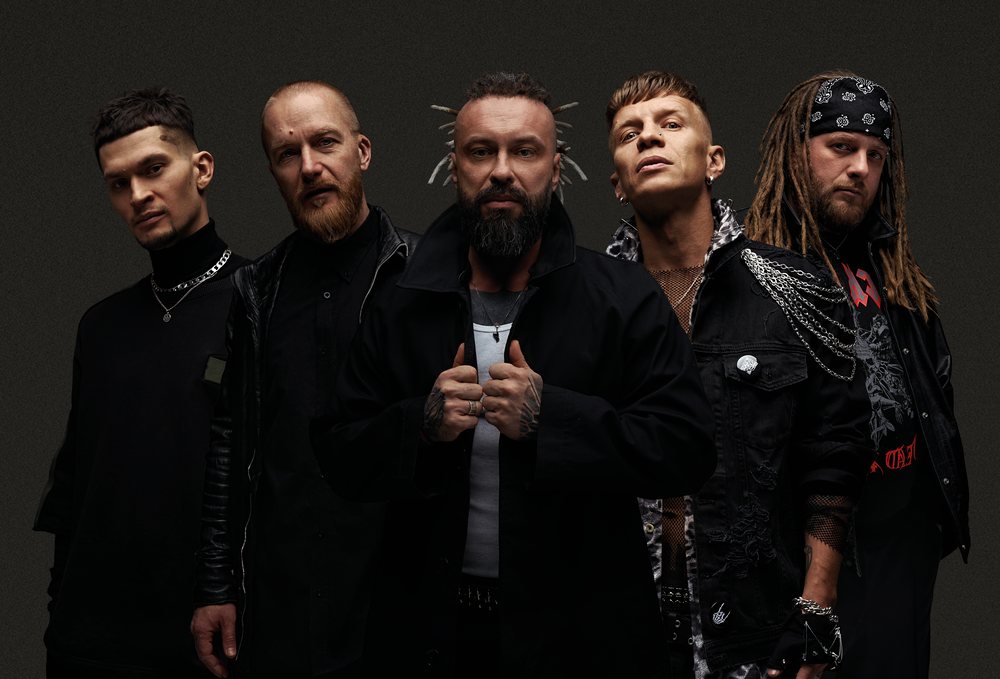 Без рамок и ограничений: женщин Санкт-Петербурга с праздником поздравит группа Burito