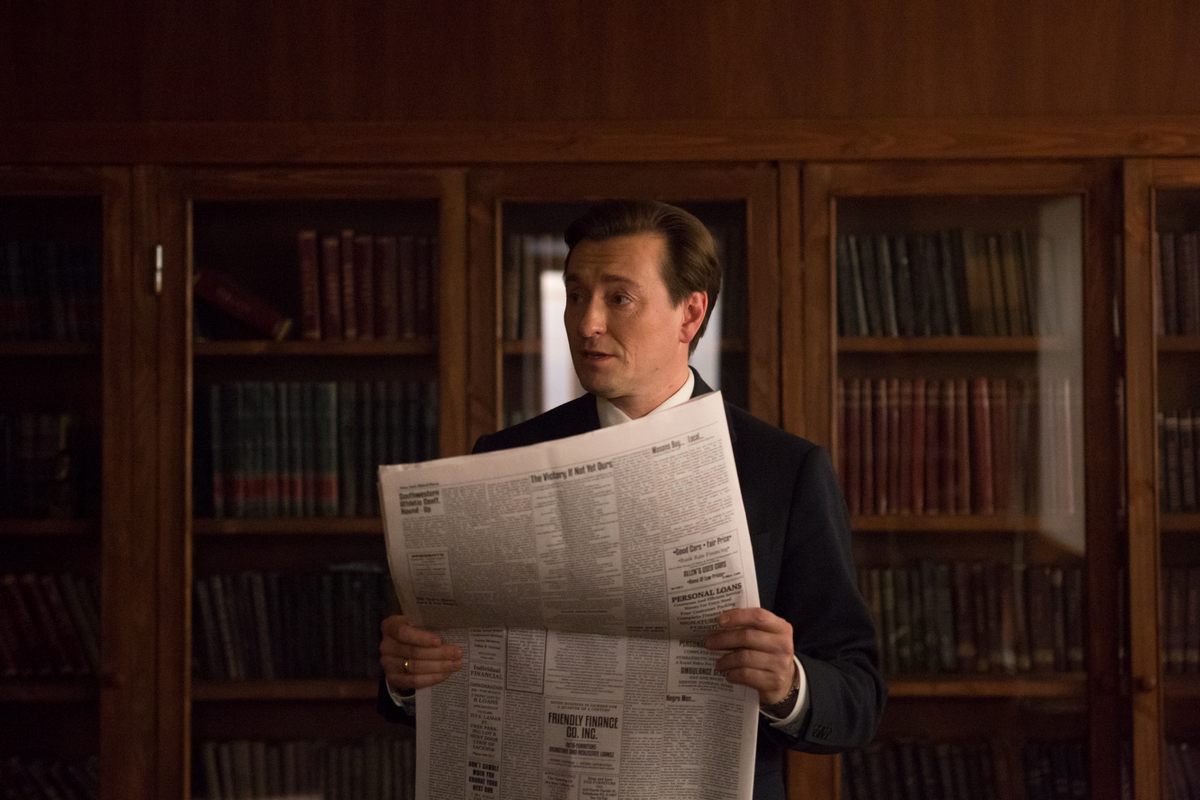 Содержание 1–8-й серий шпионского детектива «Оптимисты. Новый сезон» на телеканале «Россия 1»