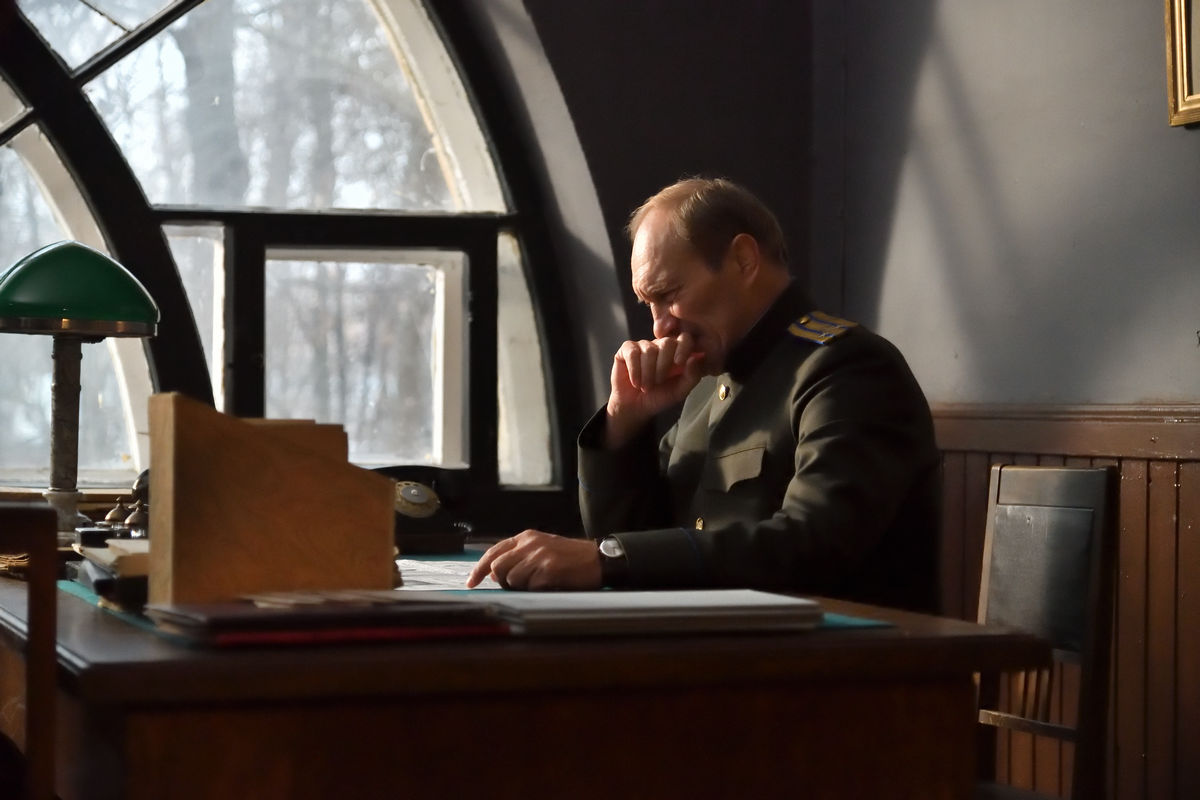 «Резидент», «Операция «Карпаты»: какие премьеры приготовил телеканал РЕН ТВ на этой неделе с 28 апреля по 4 мая