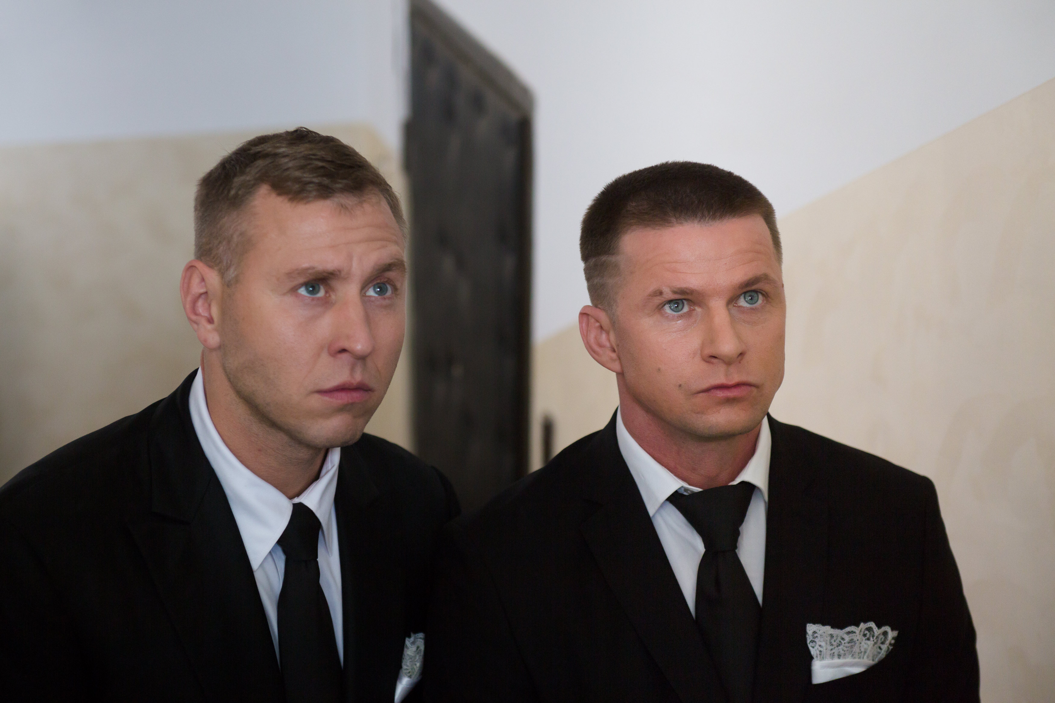 PREMIER эксклюзивно покажет новый комедийный сериал о потустороннем вестнике среди людей «Здравствуйте, вам пора»