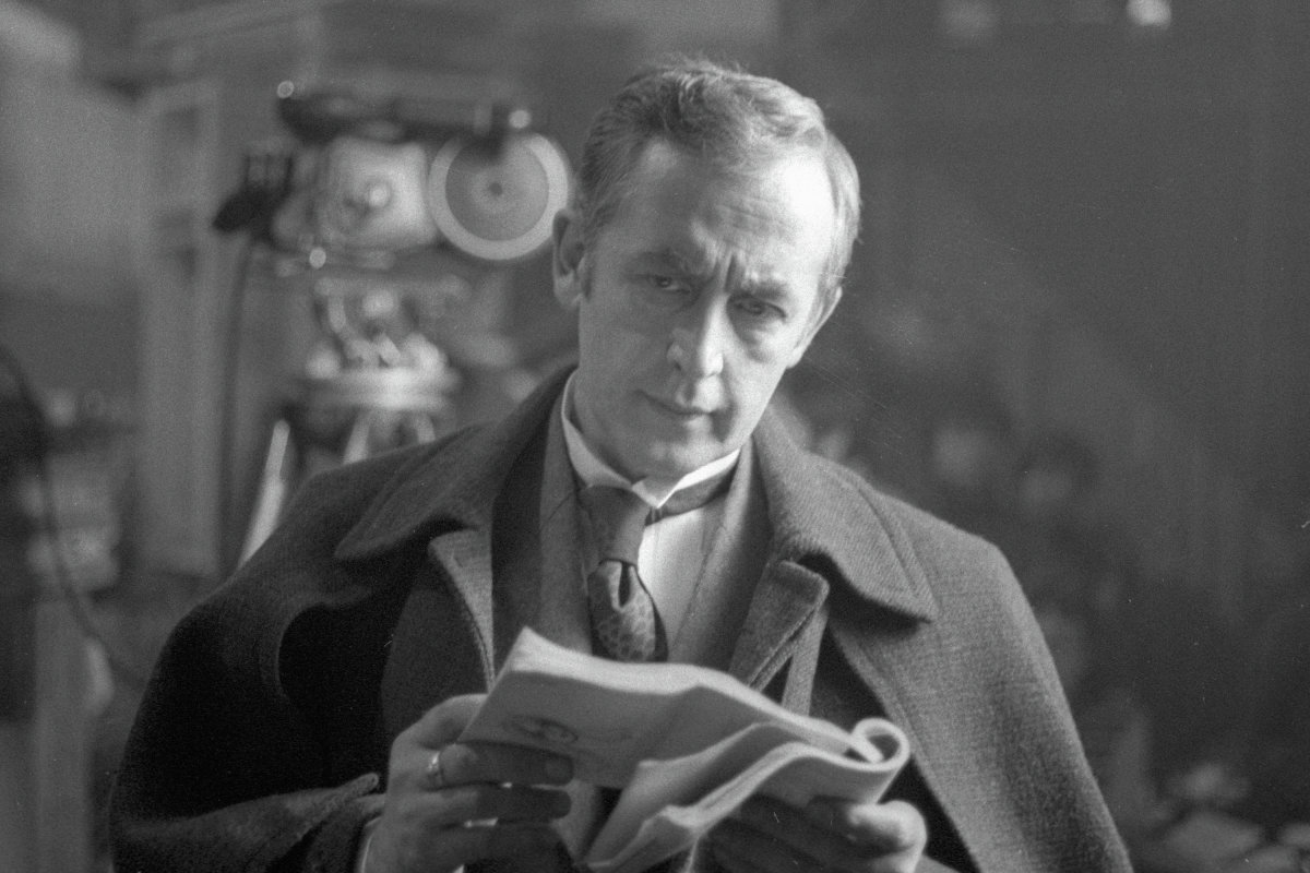 Дедукция, трубка и дружба: смотрим в воскресенье все серии приключений Шерлока Холмса и доктора Ватсона на канале «Советская киноклассика»