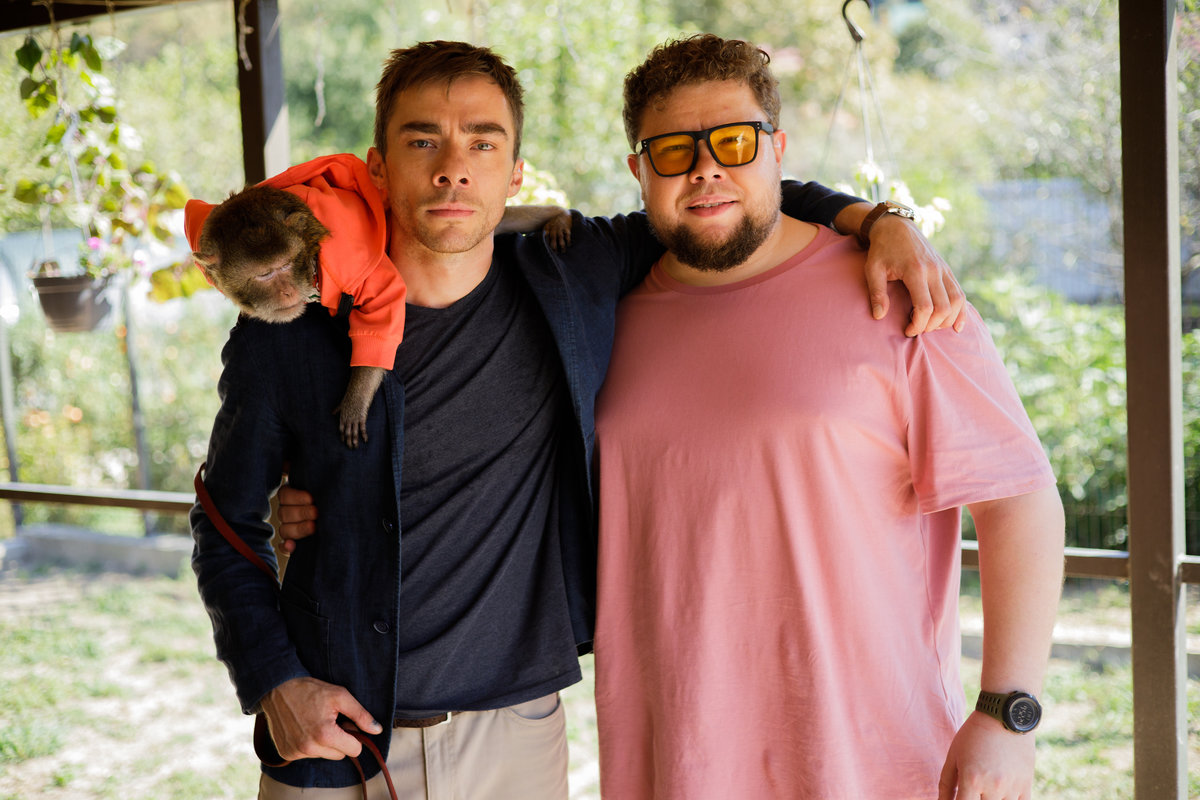 Первые кадры со съемок: НТВ запустил в работу второй сезон сериала «Майор и Меймун»