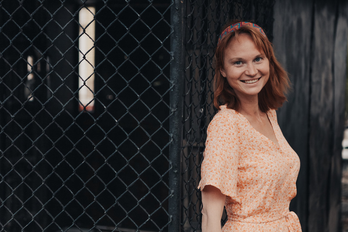 НТВ опубликовал новые кадры со съемок драмы с Василием Копейкиным «Марик» о жизни и работе в Мариуполе