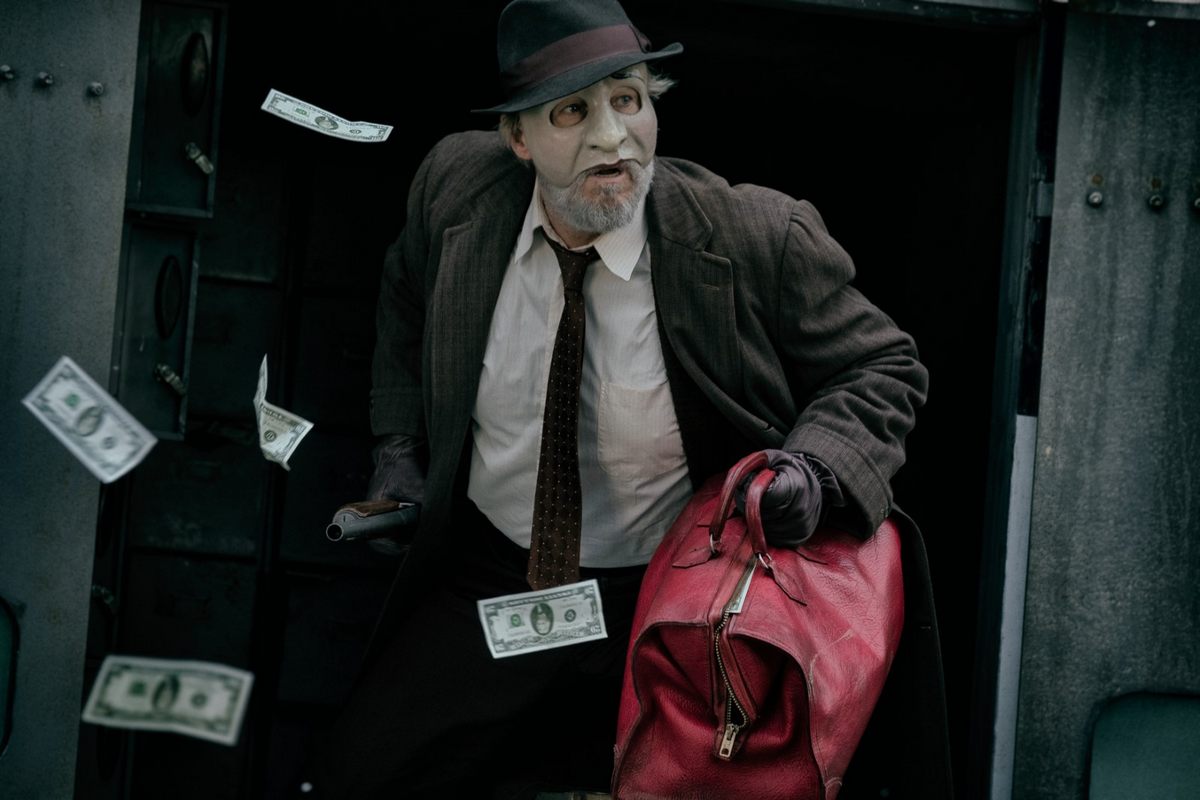 Одна ночь на искупление: на Первом канале состоится премьера триллера «Ничего хорошего в отеле "Эль Рояль"» 