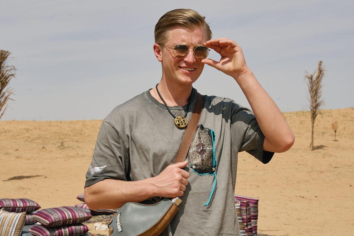 В битве за еду: в новом выпуске «Выжить в Дубае» на ТНТ Вячеслав Чепурченко лишится переднего зуба