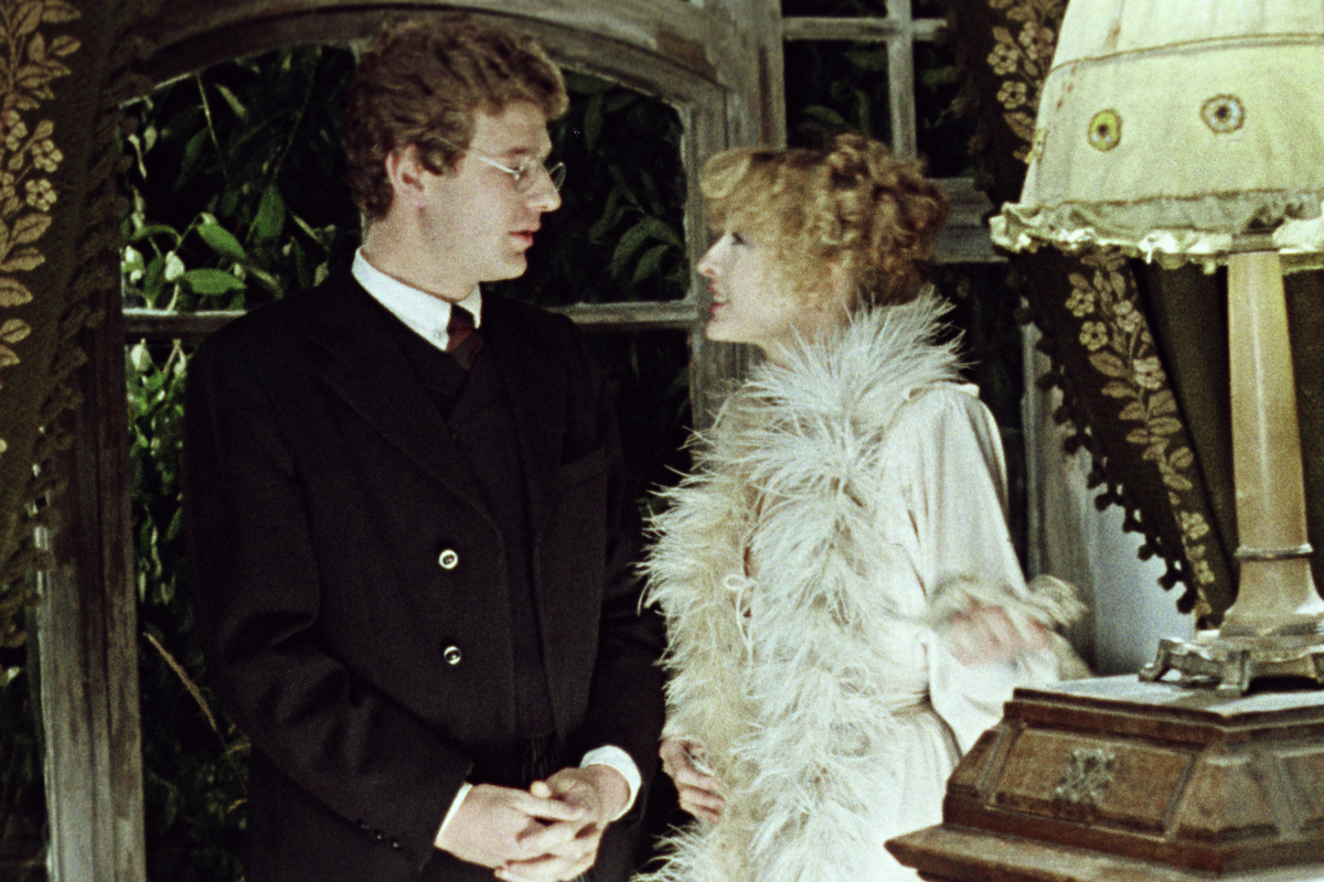 Румынская содержанка, подруга амфибии, принцесса Луиза: смотрим три фильма в большой юбилей Анастасии Вертинской на канале «Советская киноклассика»