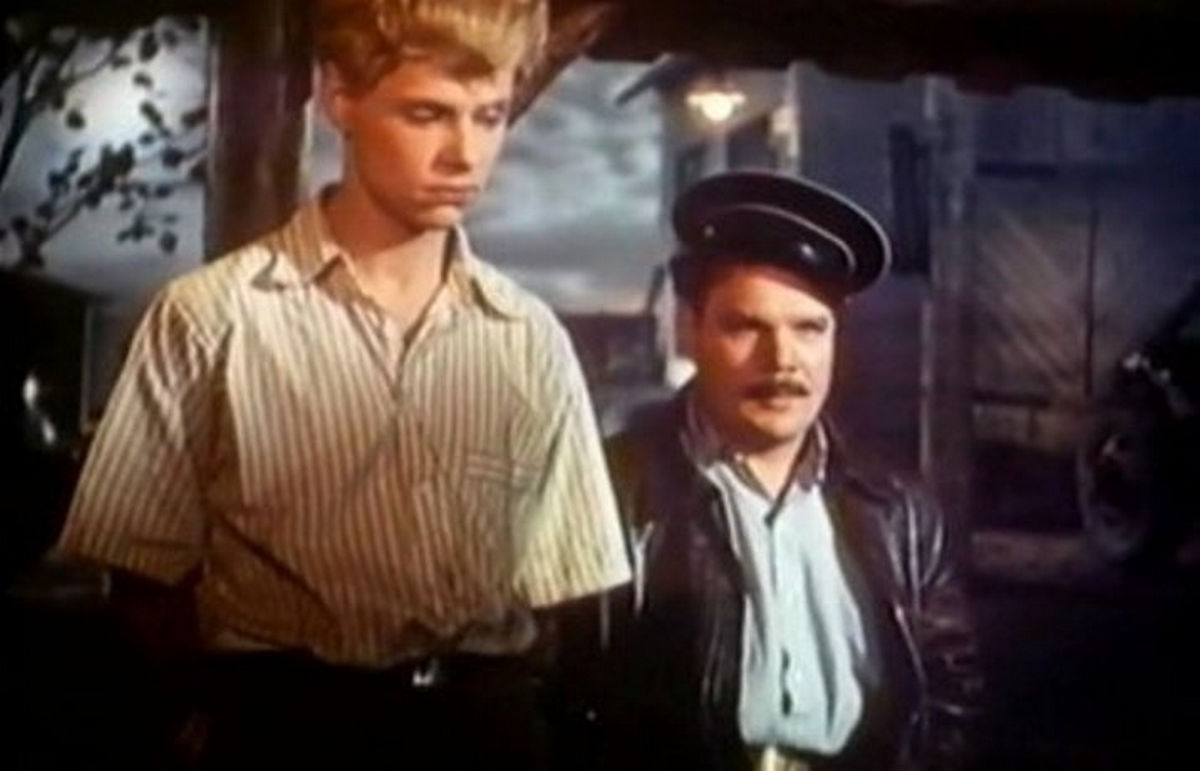 Как Ванька в армии служил и целину поднимал: наслаждаемся двумя фильмами о приключениях солдата Ивана Бровкина на канале «Любимое» 