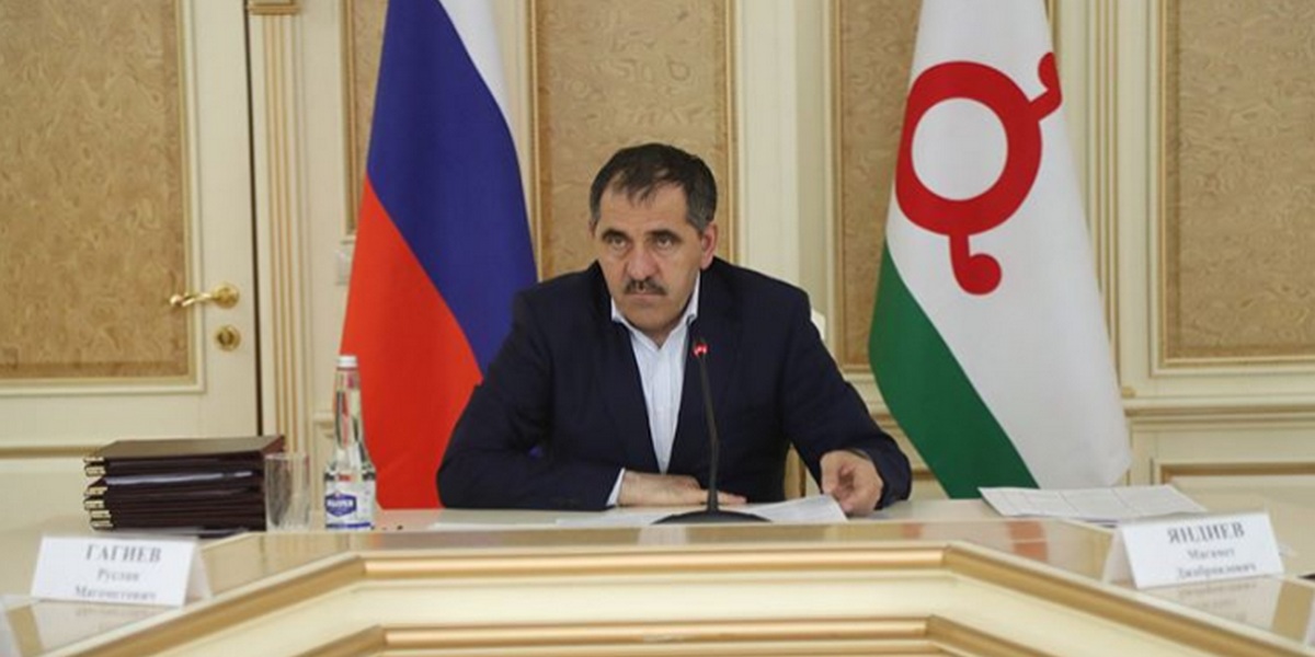 Военнослужащий-политик