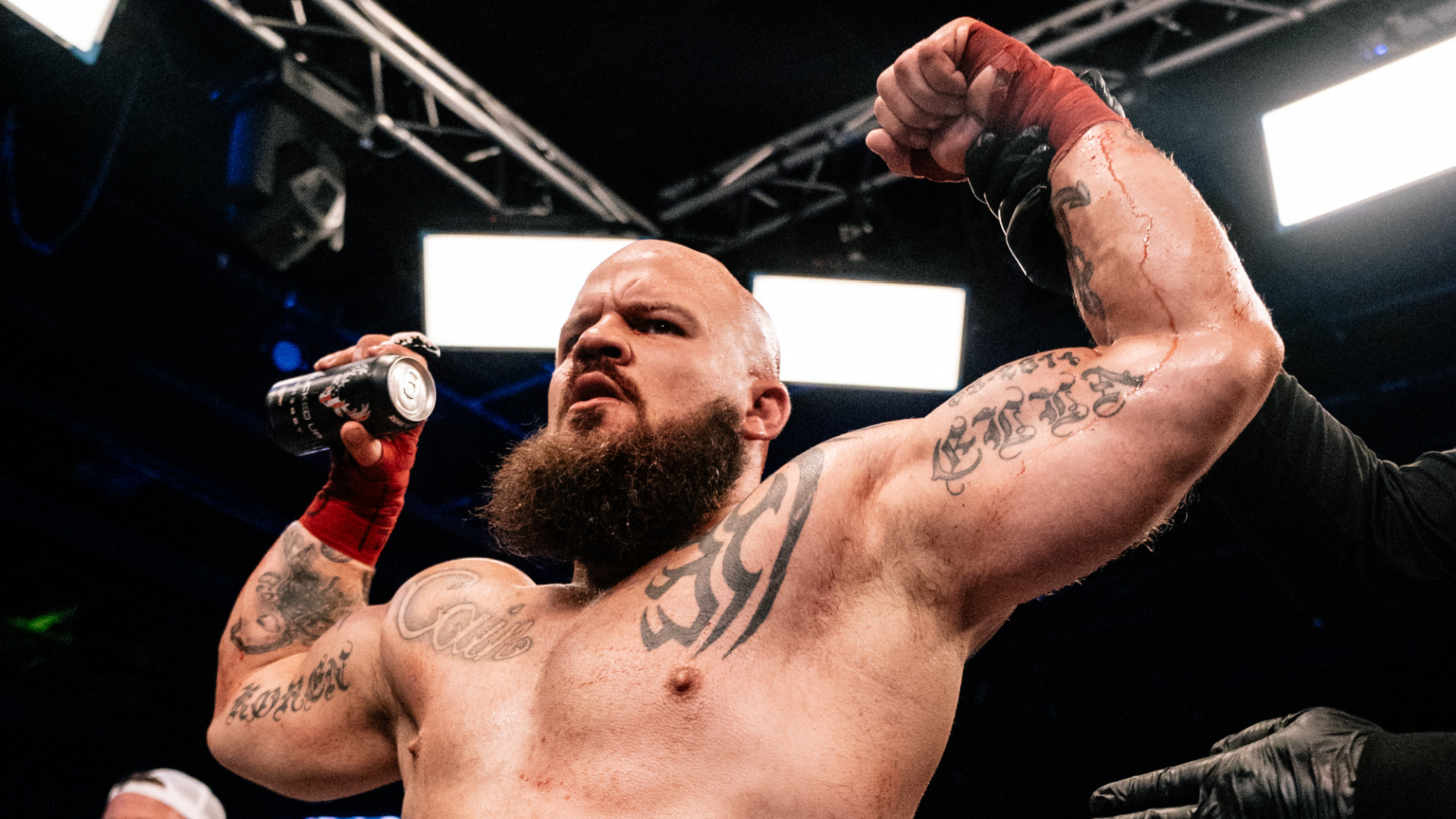 Пэйг против Анхелькора, Конли готов бить Видаля: смотрим бои Bare Knuckle FC на голых кулаках на канале «МАТЧ!»