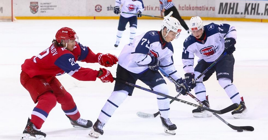 «Локо» против «Чайки», «Спартак» сразится с «Авто»: начало 1/2 Молодёжной хоккейной лиги на «Хоккей ТВ» и «Триколор Спорт»