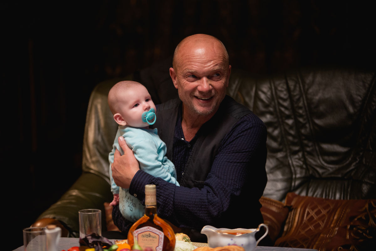 Доверяй, но проверяй: на НТВ стартует премьера сериала «Агеев» с Андреем Смоляковым и Александрой Урсуляк