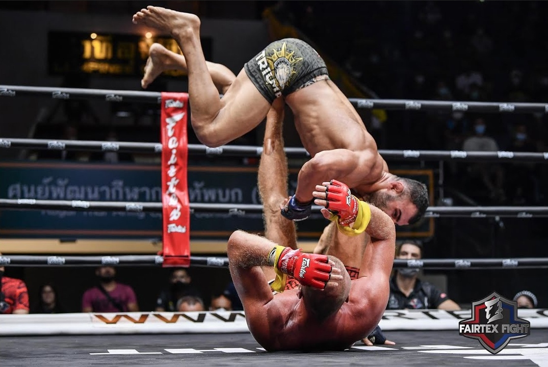 Амиржанов дебютирует с Фархади, Семапетч дерется с Каонаром: не пропустите пятничный турнир лиги ONE на каналах «Матч ТВ»