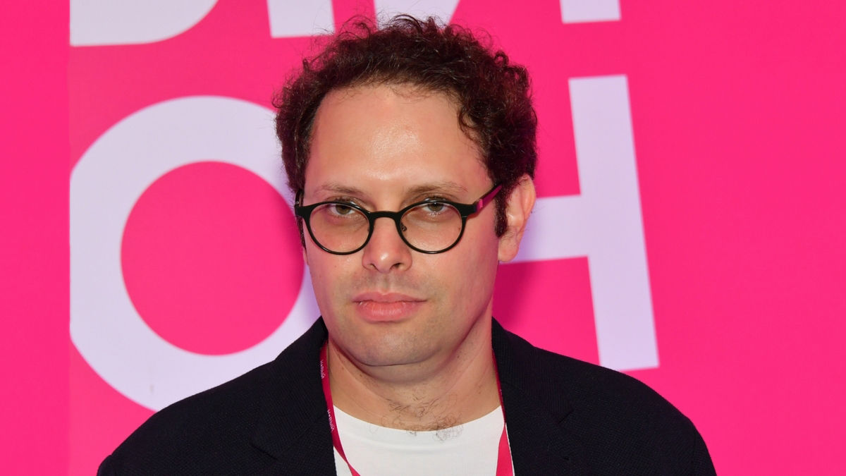 Возвращение знакомых героев: Петр Тодоровский снимет «Новейшие приключения Петрова и Васечкина в горах Кавказа»